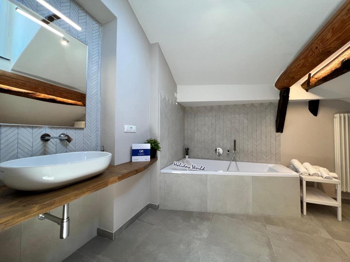 Apartamento House Torre Piccamiglio By Holiday World Génova Exterior foto
